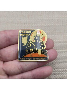 Fresno Metro '98 Halloween Tournament Vintage Enamel Pin B1470